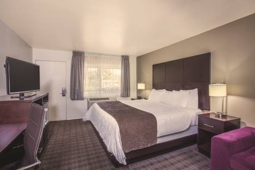 Imagen de la habitación del Hotel Courtyard By Marriott Santa Barbara Downtown. Foto 5