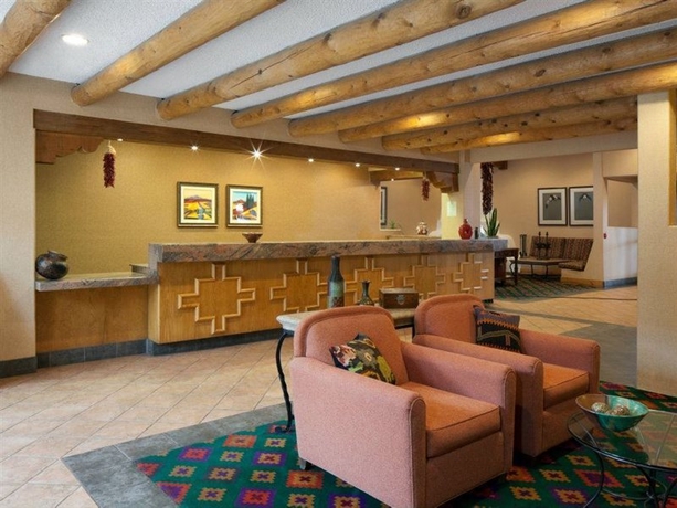Imagen general del Hotel Courtyard By Marriott Santa Fe. Foto 4