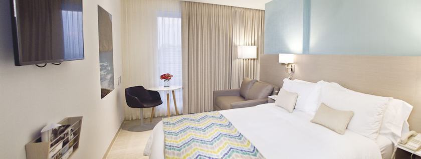 Imagen de la habitación del Hotel Courtyard By Marriott Santa Marta Resort. Foto 6