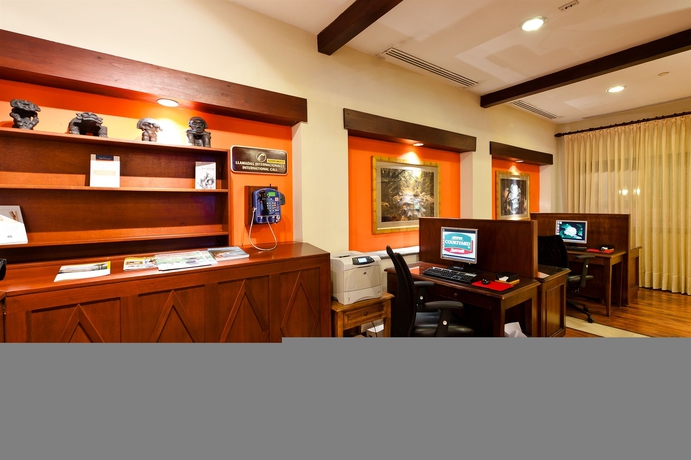 Imagen de los interiores del Hotel Courtyard By Marriott Santo Domingo. Foto 13