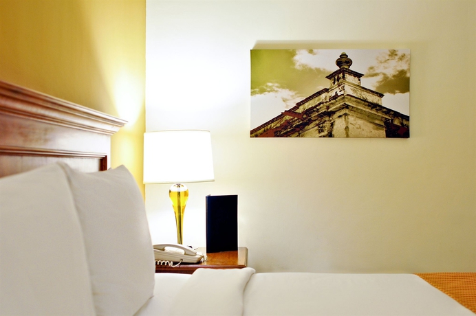 Imagen de la habitación del Hotel Courtyard By Marriott Santo Domingo. Foto 5