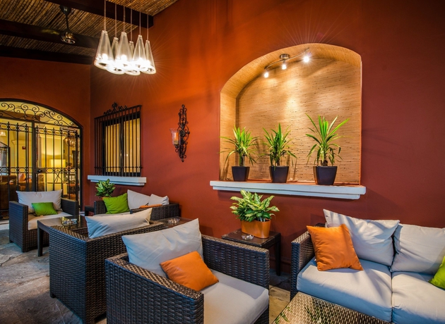 Imagen de los interiores del Hotel Courtyard By Marriott Santo Domingo. Foto 15