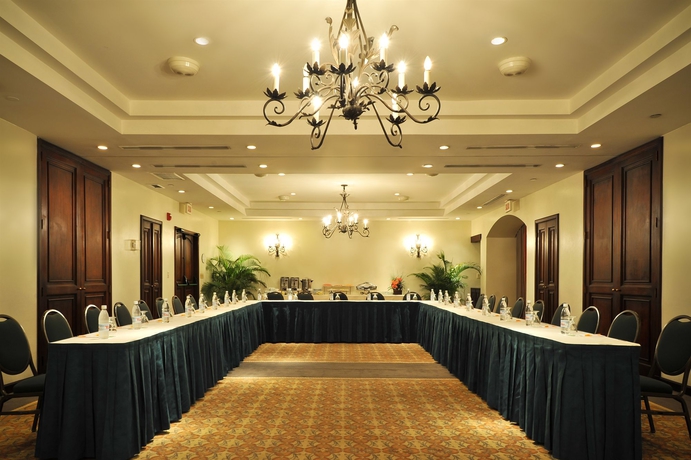 Imagen de los interiores del Hotel Courtyard By Marriott Santo Domingo. Foto 16