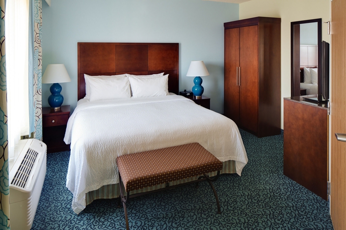 Imagen de la habitación del Hotel Courtyard By Marriott Sarasota At University Town Center. Foto 2