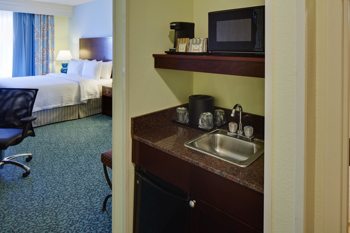 Imagen de la habitación del Hotel Courtyard By Marriott Sarasota At University Town Center. Foto 5