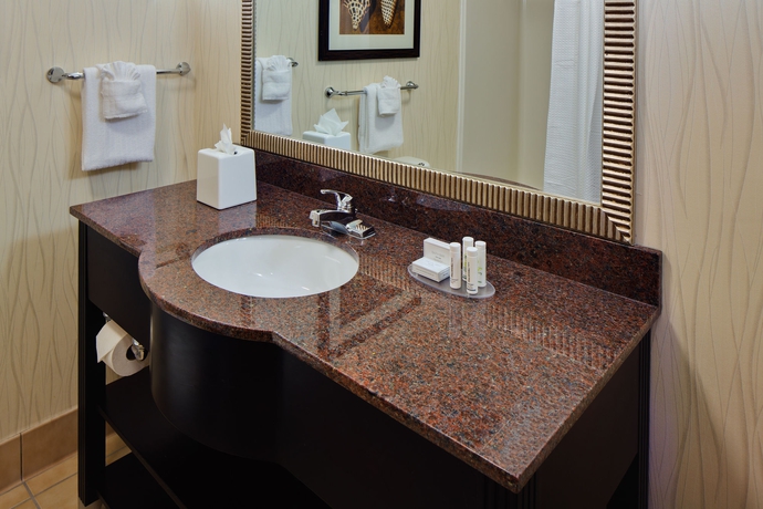 Imagen de la habitación del Hotel Courtyard By Marriott Sarasota At University Town Center. Foto 7