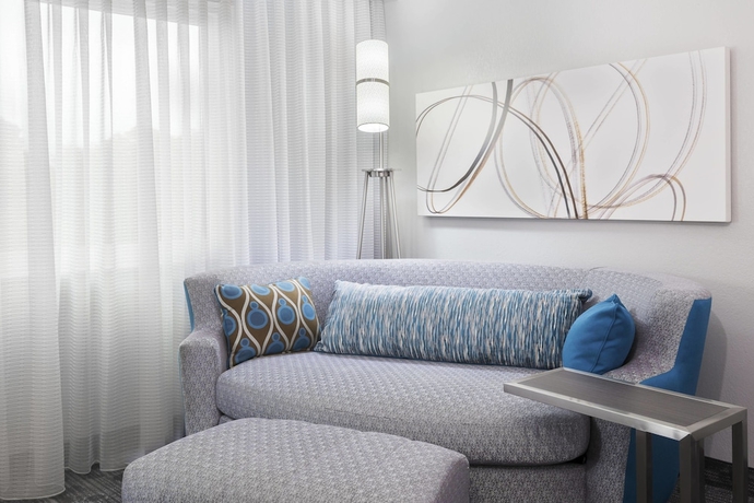 Imagen de la habitación del Hotel Courtyard By Marriott Sarasota Bradenton Airport. Foto 9