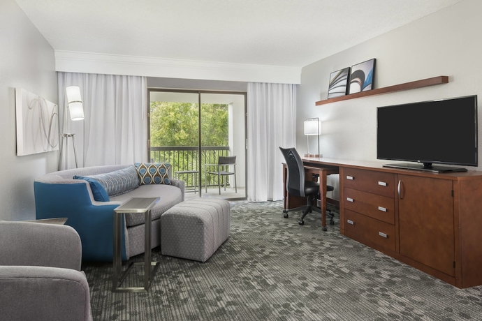Imagen de la habitación del Hotel Courtyard By Marriott Sarasota Bradenton Airport. Foto 11