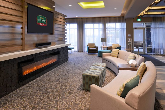 Imagen de los interiores del Hotel Courtyard By Marriott Saskatoon Airport. Foto 16