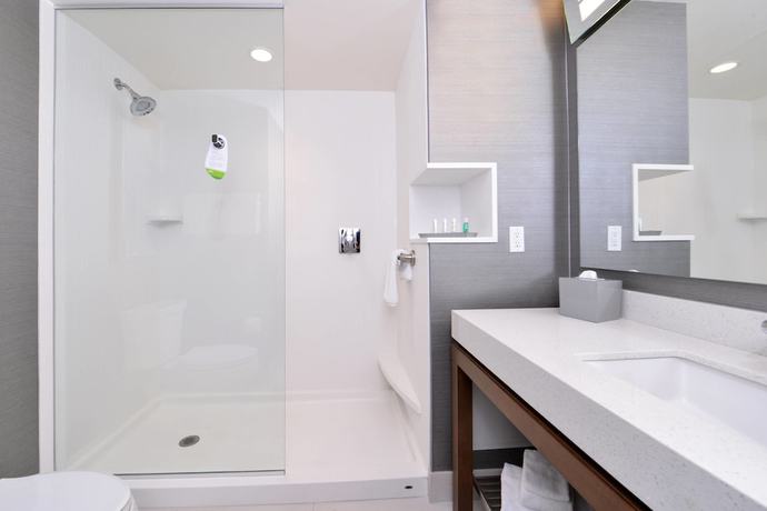 Imagen de la habitación del Hotel Courtyard By Marriott Saskatoon Airport. Foto 15