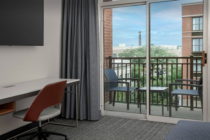 Imagen de la habitación del Hotel Courtyard By Marriott Savannah Downtown/historic District. Foto 3