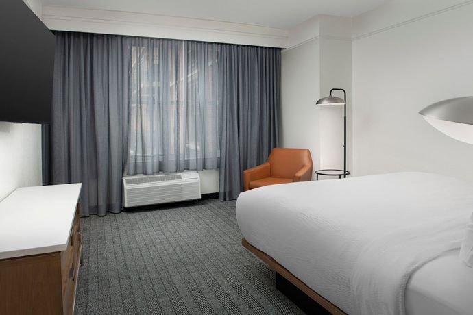 Imagen de la habitación del Hotel Courtyard By Marriott Savannah Downtown/historic District. Foto 11