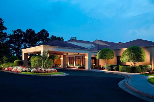 Imagen general del Hotel Courtyard By Marriott Savannah Midtown. Foto 15