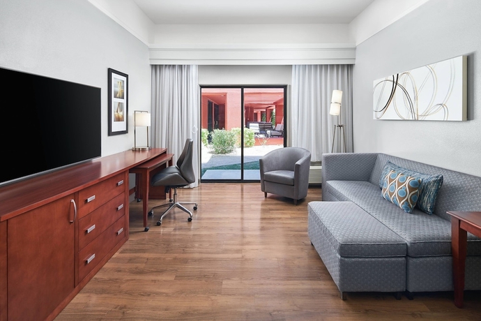 Imagen de la habitación del Hotel Courtyard By Marriott Scottsdale North. Foto 8