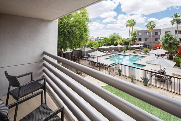 Imagen de la habitación del Hotel Courtyard By Marriott Scottsdale North. Foto 14
