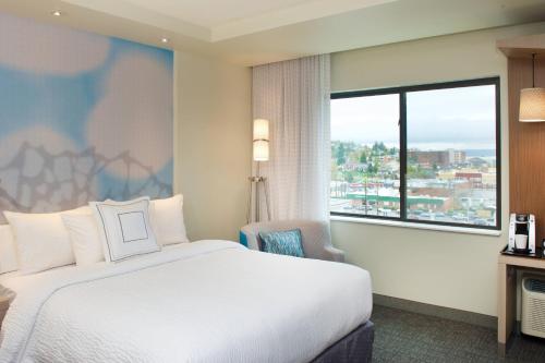 Imagen de la habitación del Hotel Courtyard By Marriott Seattle Everett Downtown. Foto 15