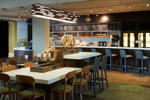 Imagen general del Hotel Courtyard By Marriott Seattle Everett Downtown. Foto 12