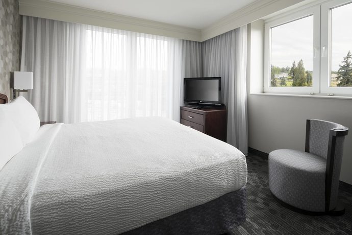 Imagen de la habitación del Hotel Courtyard By Marriott Seattle Federal Way. Foto 9