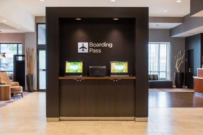 Imagen de los interiores del Hotel Courtyard By Marriott Seattle Federal Way. Foto 18