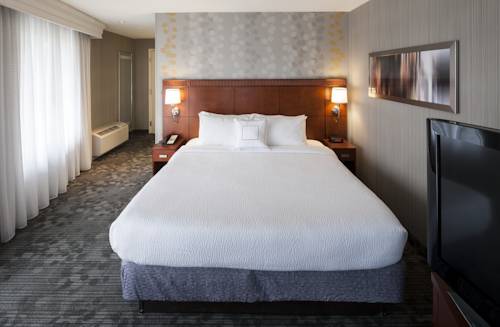 Imagen de la habitación del Hotel Courtyard By Marriott Seattle Kirkland. Foto 3