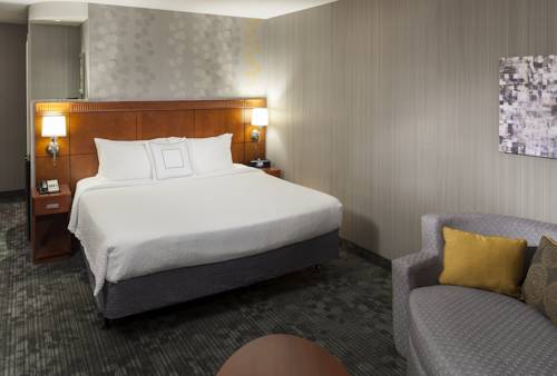 Imagen de la habitación del Hotel Courtyard By Marriott Seattle Kirkland. Foto 6