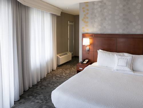 Imagen de la habitación del Hotel Courtyard By Marriott Seattle Kirkland. Foto 8