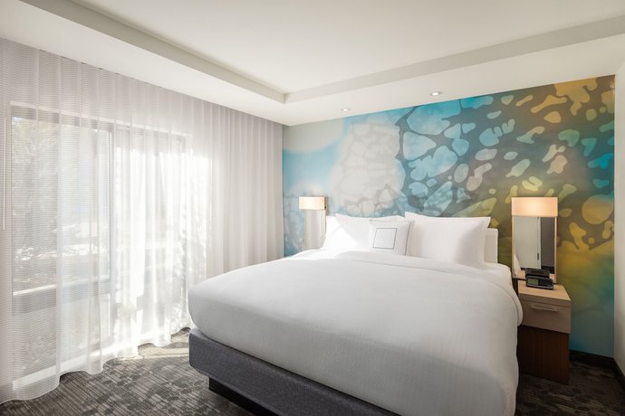 Imagen de la habitación del Hotel Courtyard By Marriott Seattle Northgate. Foto 4