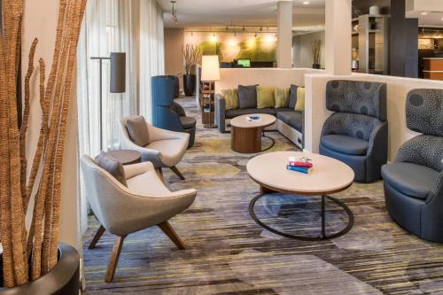 Imagen general del Hotel Courtyard By Marriott Seattle Southcenter. Foto 2