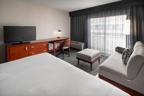 Imagen de la habitación del Hotel Courtyard By Marriott Seattle Southcenter. Foto 19