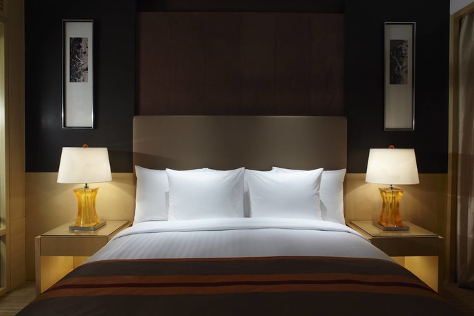 Imagen de la habitación del Hotel Courtyard By Marriott Shanghai Central. Foto 12