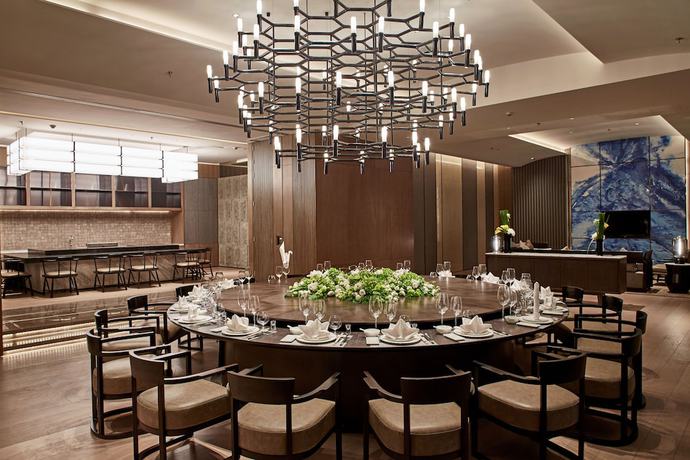 Imagen de los interiores del Hotel Courtyard By Marriott Shenzhen Northwest. Foto 19