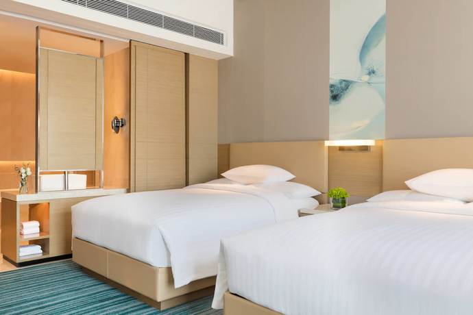 Imagen de la habitación del Hotel Courtyard By Marriott Shunde Longjiang. Foto 4
