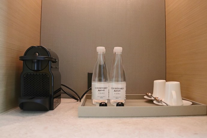 Imagen de la habitación del Hotel Courtyard By Marriott Shunde Longjiang. Foto 12