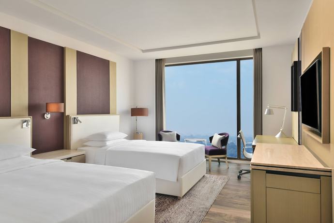 Imagen de la habitación del Hotel Courtyard By Marriott Siliguri. Foto 16