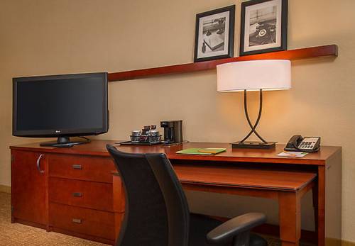 Imagen de la habitación del Hotel Courtyard By Marriott Silver Spring North/white Oa. Foto 9