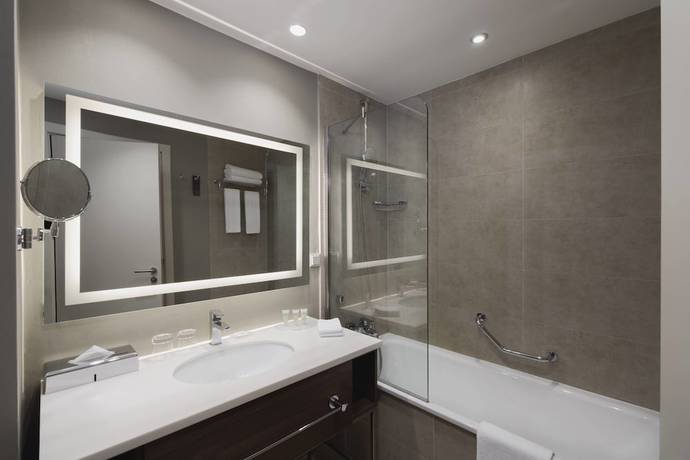 Imagen de la habitación del Hotel Courtyard By Marriott Sochi Krasnaya Polyana. Foto 9