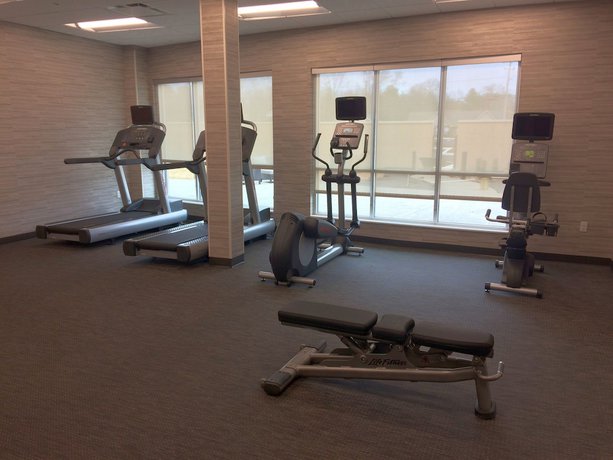 Imagen de los interiores del Hotel Courtyard By Marriott Somerset. Foto 18