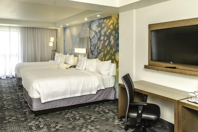 Imagen de la habitación del Hotel Courtyard By Marriott Somerset. Foto 11