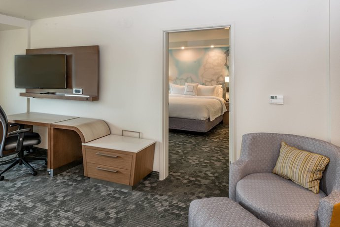 Imagen de la habitación del Hotel Courtyard By Marriott Somerset. Foto 13