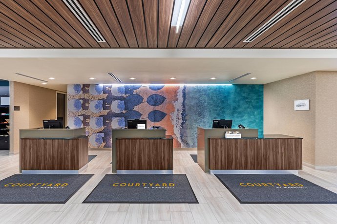 Imagen de los interiores del Hotel Courtyard By Marriott South Padre Island. Foto 18