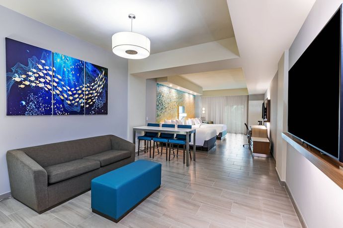 Imagen de la habitación del Hotel Courtyard By Marriott South Padre Island. Foto 15