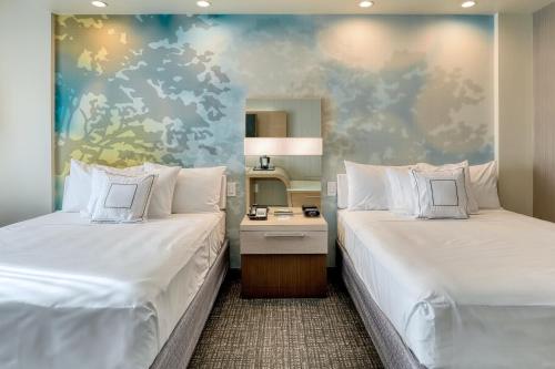 Imagen de la habitación del Hotel Courtyard By Marriott Southington. Foto 8