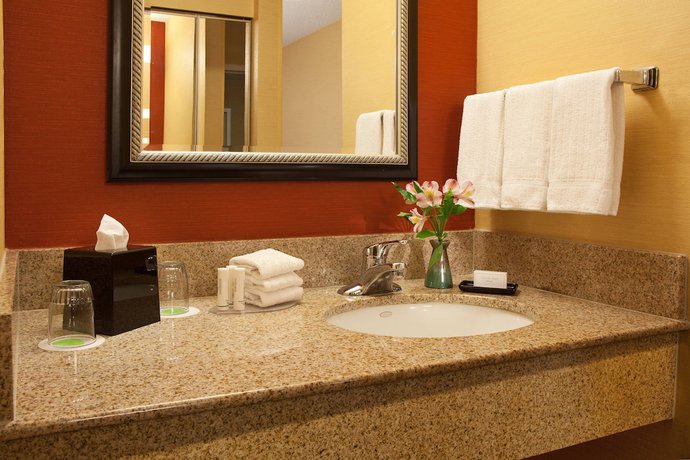 Imagen de la habitación del Hotel Courtyard By Marriott Spokane Downtown At The Convention Ctr. Foto 12