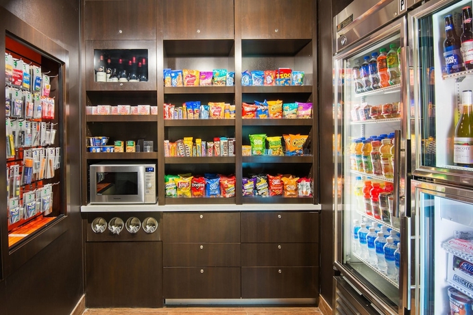 Imagen general del Hotel Courtyard By Marriott Springfield Airport. Foto 2