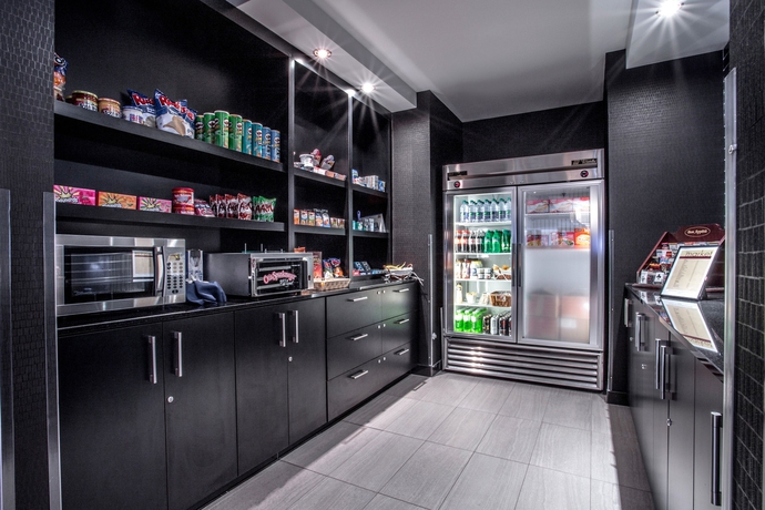 Imagen del bar/restaurante del Hotel Courtyard By Marriott St. John's Newfoundland. Foto 2