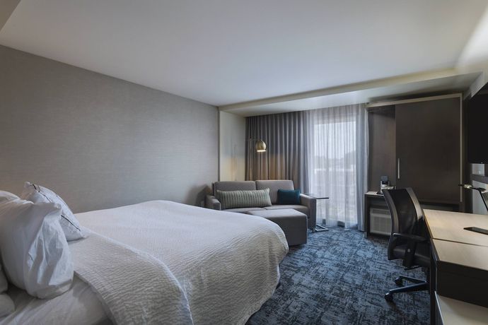 Imagen de la habitación del Hotel Courtyard By Marriott St. Louis Brentwood. Foto 2