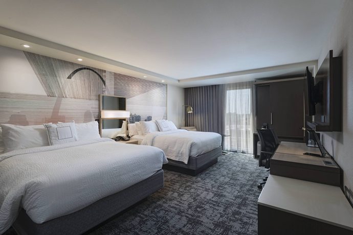 Imagen de la habitación del Hotel Courtyard By Marriott St. Louis Brentwood. Foto 4
