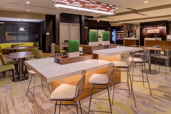 Imagen del bar/restaurante del Hotel Courtyard By Marriott St Louis Chesterfield. Foto 4