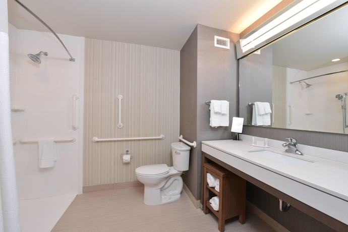 Imagen de la habitación del Hotel Courtyard By Marriott St. Louis St. Peters. Foto 8