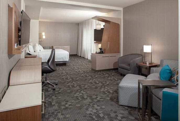 Imagen de la habitación del Hotel Courtyard By Marriott St. Louis West County. Foto 11